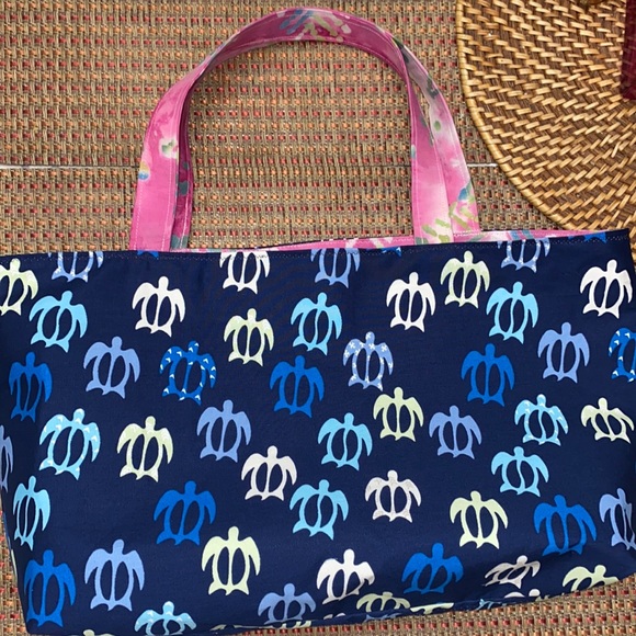 Hawaiian Turtle print Large Tote Bag - Reversible - Picture 2 of 6